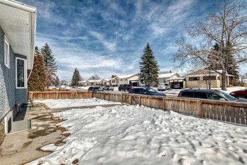 3803 49 Street Ne, Calgary, AB - Outdoor