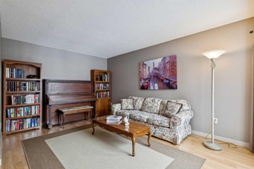 168 Erin Meadow Close Se, Calgary, AB - Indoor