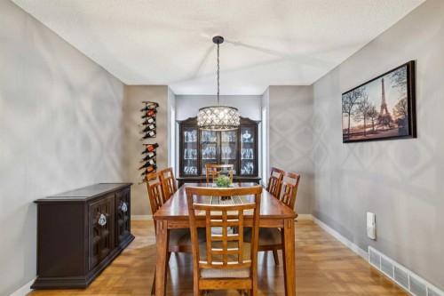 168 Erin Meadow Close Se, Calgary, AB - Indoor Photo Showing Dining Room