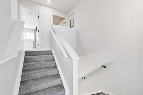 69 Lavender Road Se, Calgary, AB - Indoor Photo Showing Other Room