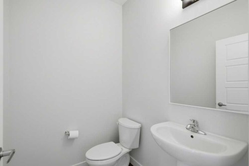 311 Wolf Creek Way Se, Calgary, AB - Indoor Photo Showing Bathroom