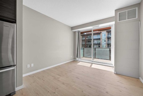 407-122 Mahogany Centre Se, Calgary, AB - Indoor Photo Showing Other Room