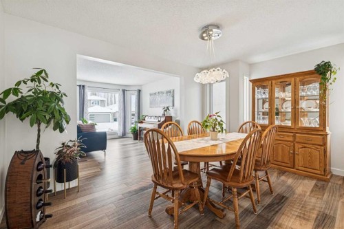 179 Mt Copper Park Se, Calgary, AB - Indoor Photo Showing Dining Room