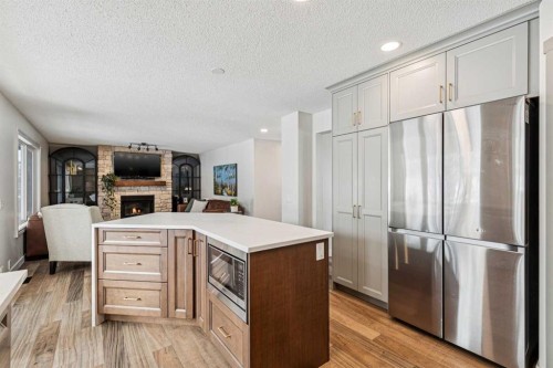 179 Mt Copper Park Se, Calgary, AB - Indoor Photo Showing Kitchen