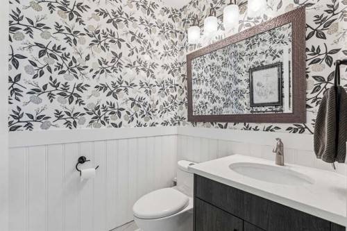 179 Mt Copper Park Se, Calgary, AB - Indoor Photo Showing Bathroom