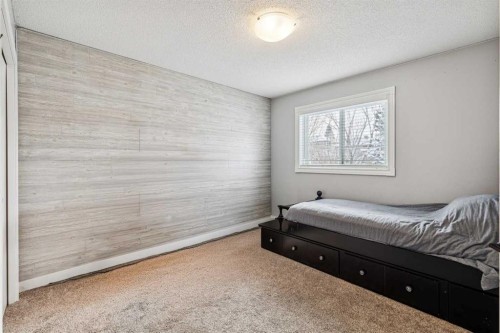 179 Mt Copper Park Se, Calgary, AB - Indoor Photo Showing Bedroom
