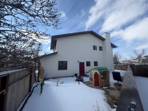 9 Whiteram Hill Ne, Calgary, AB - Outdoor