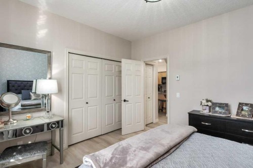 401 Sunvale Crescent Ne, High River, AB - Indoor Photo Showing Bedroom