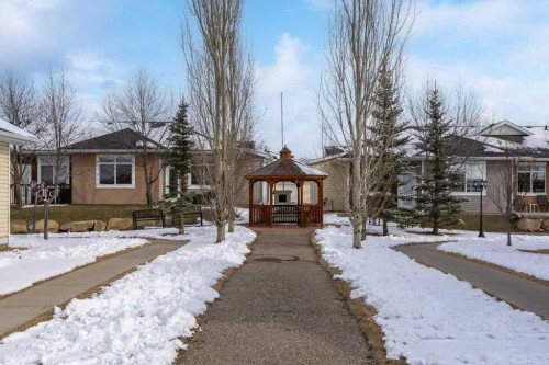 401 Sunvale Crescent Ne, High River, AB - Outdoor With Facade