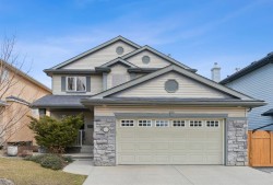 212 Springmere Place Chestermere, AB T1X 1J2