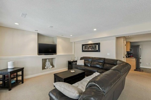 120 Hidden Creek Circle Nw, Calgary, AB - Indoor Photo Showing Other Room