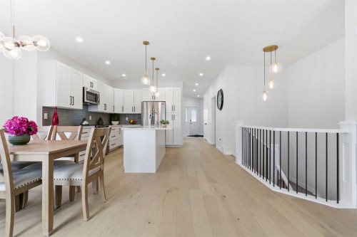 103 Oakmere Green, Chestermere, AB - Indoor Photo Showing Other Room