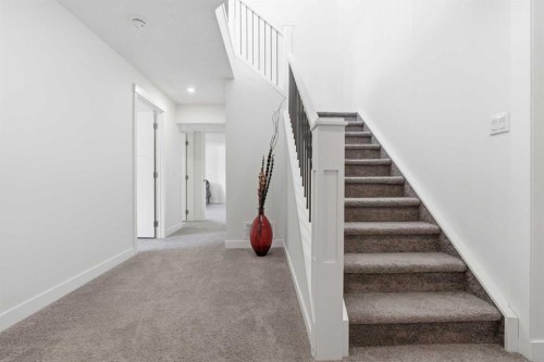 103 Oakmere Green, Chestermere, AB - Indoor Photo Showing Other Room