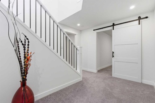 103 Oakmere Green, Chestermere, AB - Indoor Photo Showing Other Room