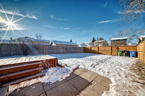 60 Erin Mount Crescent Se, Calgary, AB - Outdoor