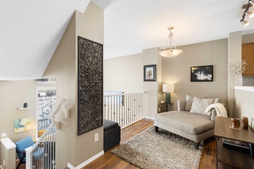 241 Elgin Gardens Se, Calgary, AB - Indoor