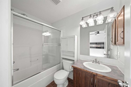 145 Cimarron Grove Circle, Okotoks, AB - Indoor Photo Showing Bathroom