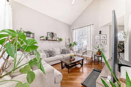 155 Erin Meadow Way Se, Calgary, AB - Indoor Photo Showing Living Room
