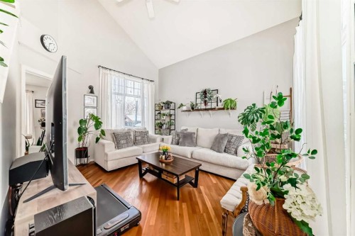 155 Erin Meadow Way Se, Calgary, AB - Indoor Photo Showing Living Room