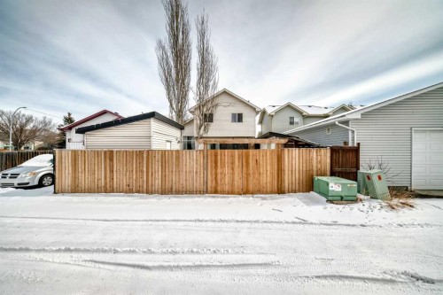 155 Erin Meadow Way Se, Calgary, AB - Outdoor