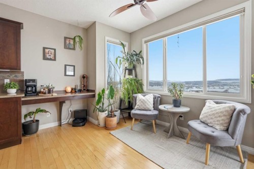 99 Sunset View, Cochrane, AB - Indoor