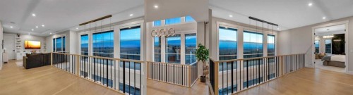 800 Elkton Close Sw, Calgary, AB - Indoor Photo Showing Other Room