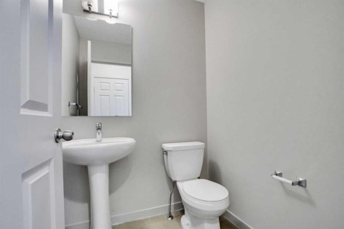 422 Legacy Village Way Se, Calgary, AB - Indoor Photo Showing Bathroom