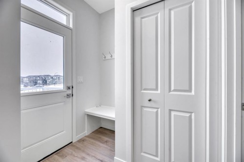 220 Annette Villas Nw, Calgary, AB - Indoor Photo Showing Other Room
