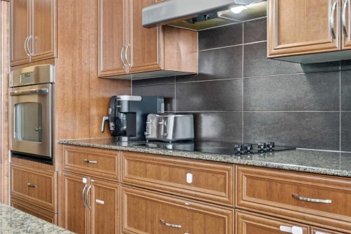 38 Silverado Skies Crescent, Calgary, AB - Indoor Photo Showing Kitchen