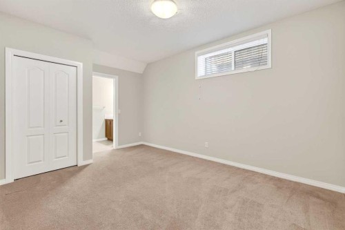 38 Silverado Skies Crescent, Calgary, AB - Indoor Photo Showing Other Room