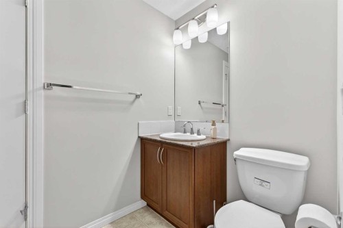 38 Silverado Skies Crescent, Calgary, AB - Indoor Photo Showing Bathroom