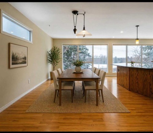 3316 24 Street Nw, Calgary, AB - Indoor Photo Showing Dining Room