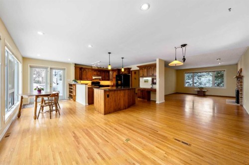 3316 24 Street Nw, Calgary, AB - Indoor