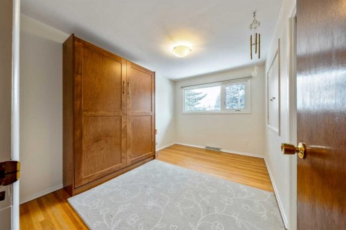 3316 24 Street Nw, Calgary, AB - Indoor Photo Showing Other Room