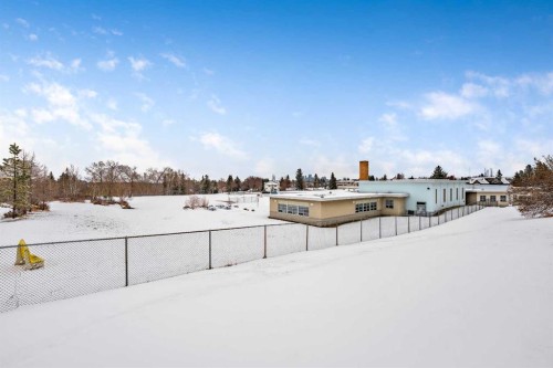 3316 24 Street Nw, Calgary, AB - Outdoor