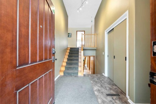 3316 24 Street Nw, Calgary, AB - Indoor Photo Showing Other Room