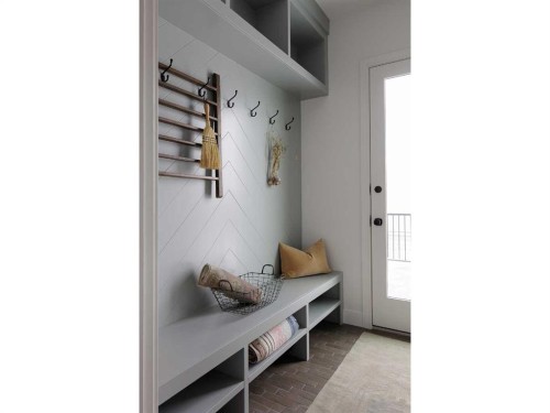 2028 41 Avenue Sw, Calgary, AB - Indoor