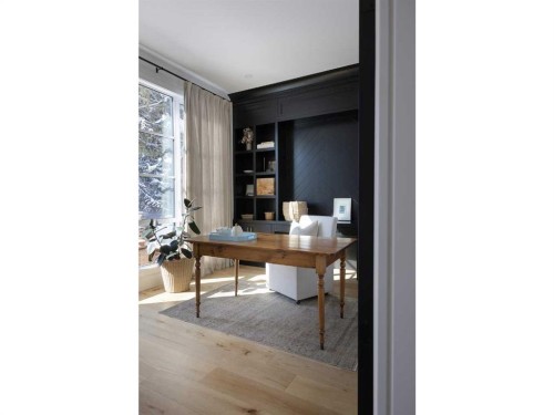 2028 41 Avenue Sw, Calgary, AB - Indoor Photo Showing Office