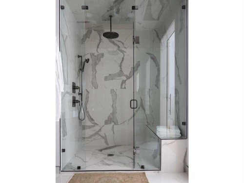 2028 41 Avenue Sw, Calgary, AB - Indoor Photo Showing Bathroom