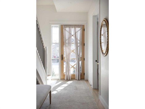 2028 41 Avenue Sw, Calgary, AB - Indoor Photo Showing Other Room