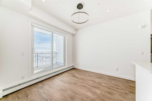 2309-63 Corner Glen Crescent Ne, Calgary, AB - Indoor Photo Showing Other Room