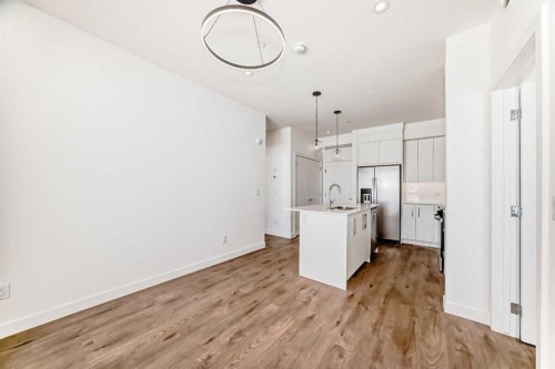 2309-63 Corner Glen Crescent Ne, Calgary, AB - Indoor Photo Showing Kitchen