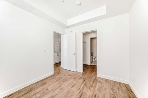 2309-63 Corner Glen Crescent Ne, Calgary, AB - Indoor Photo Showing Other Room