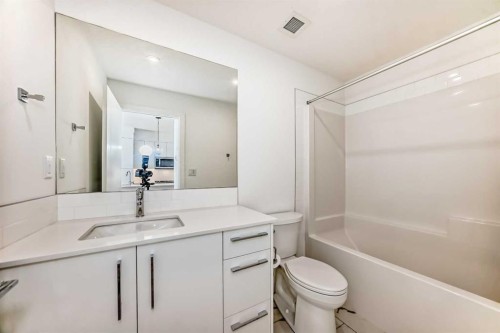 2309-63 Corner Glen Crescent Ne, Calgary, AB - Indoor Photo Showing Bathroom