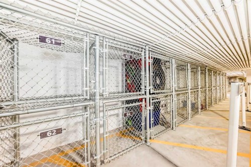 2309-63 Corner Glen Crescent Ne, Calgary, AB - Indoor