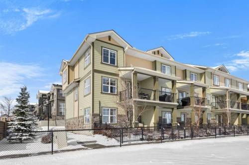 111 Evanscrest Gardens Nw, Calgary, AB - Outdoor With Balcony With Facade