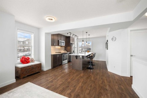 111 Evanscrest Gardens Nw, Calgary, AB - Indoor Photo Showing Other Room