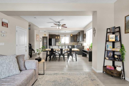 151 Heritage Drive, Cochrane, AB - Indoor Photo Showing Living Room