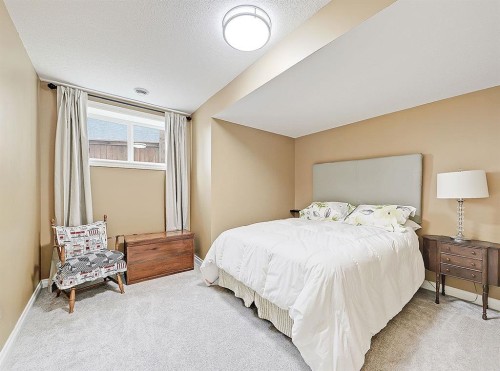 1627 Montrose Terrace Se, High River, AB - Indoor Photo Showing Bedroom