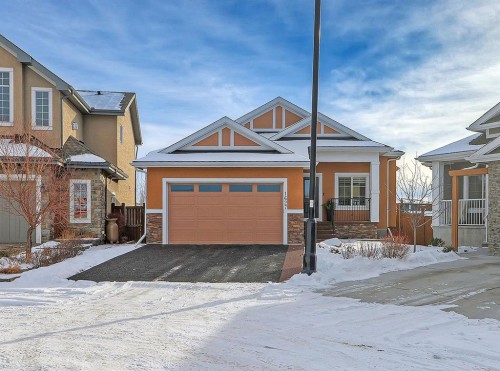 1627 Montrose Terrace Se, High River, AB - Outdoor With Facade